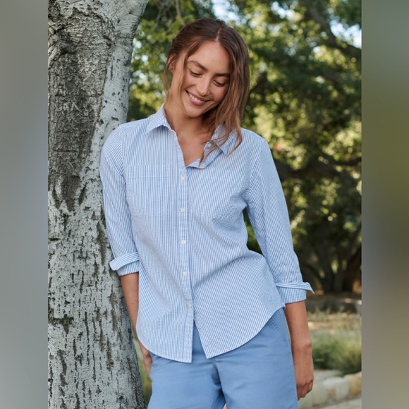 L.L. Bean Tops - L.L. Bean Vacationland Seersucker Shirt Long Sleeve Stripe Women's Regular